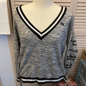 💕VS PINK SWEATSHIRT💕